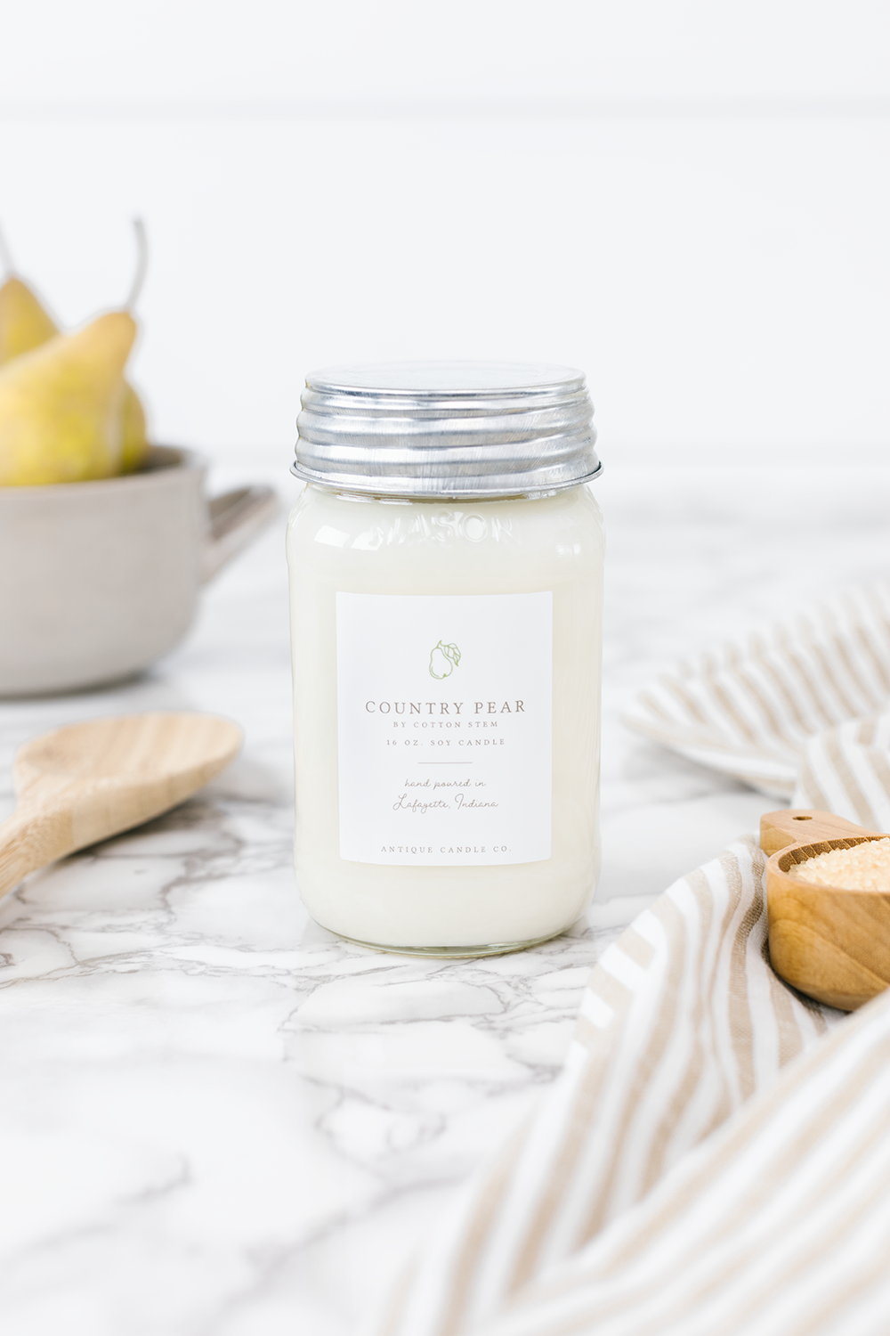 Country Pear by Cotton Stem 16 oz Candle - Vintage Charm Homestead